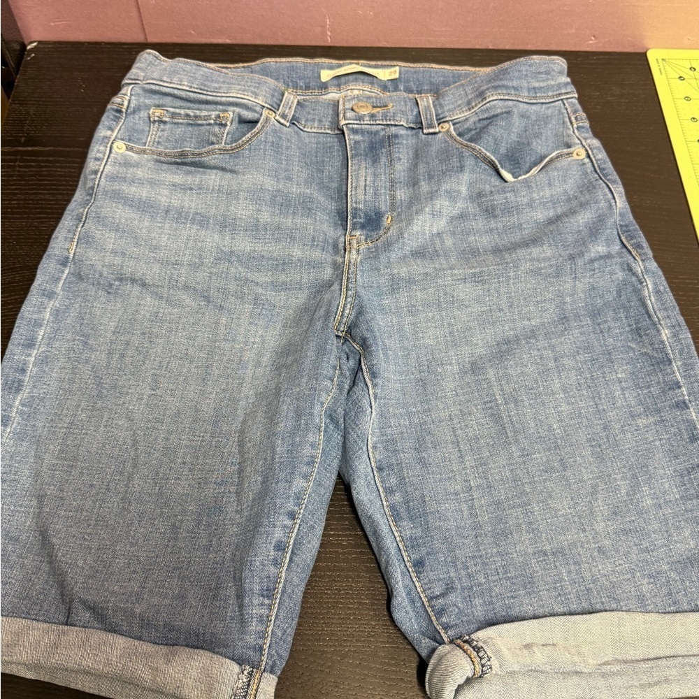 Levi's Blue Bermuda Jean Shorts Classic Summer Style Sz 29